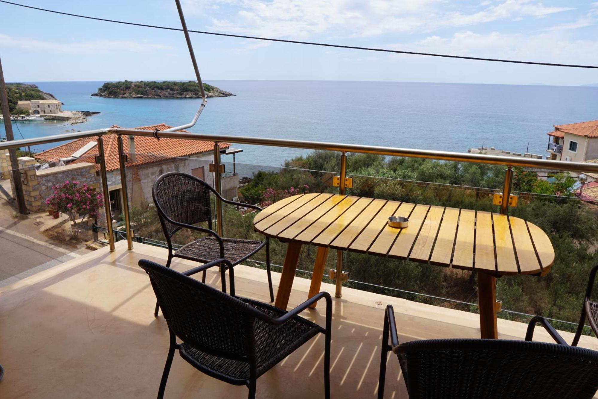 Sea And Sun Apartments 303 Ιδιωτικό Διαμέρισμα Kardamyli Exterior foto